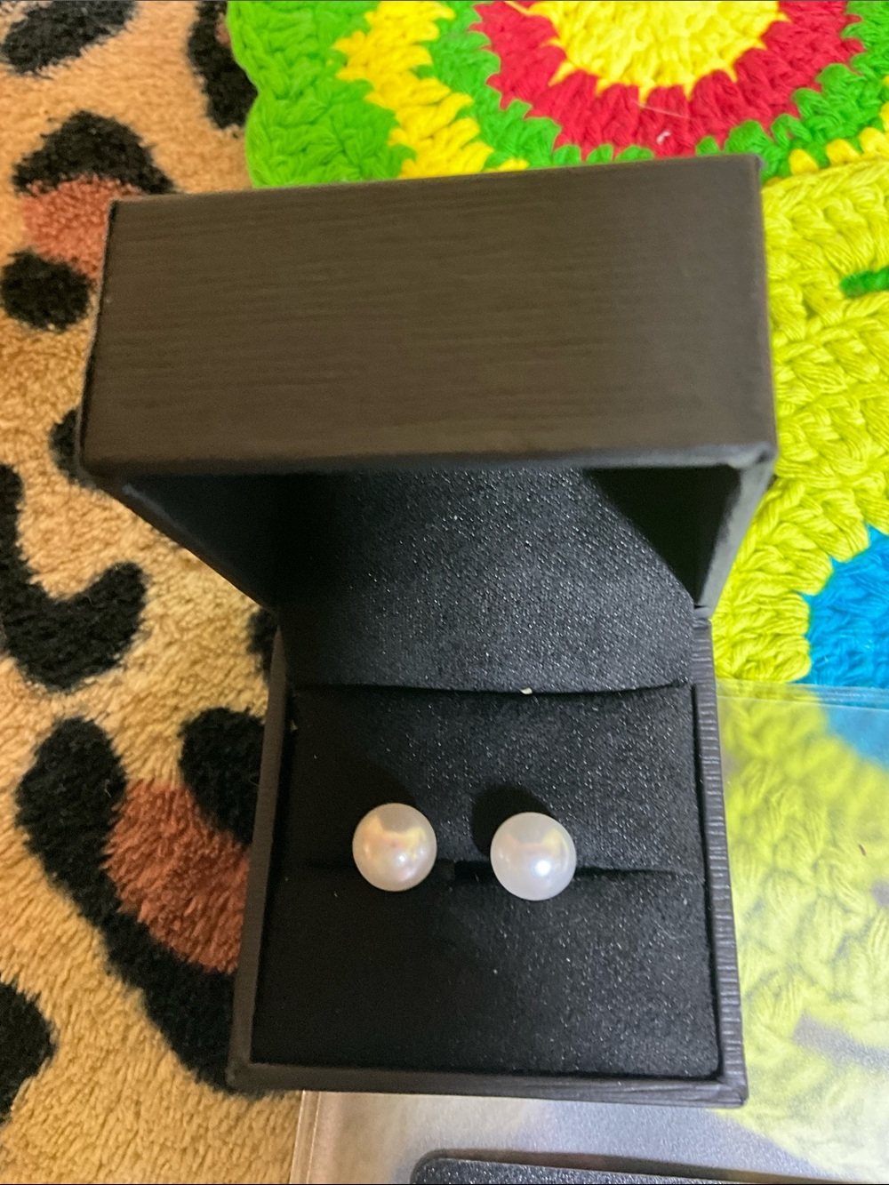 Moissanite Stud Earrings & Pearl Earrings Bundle - Picture 3 of 3